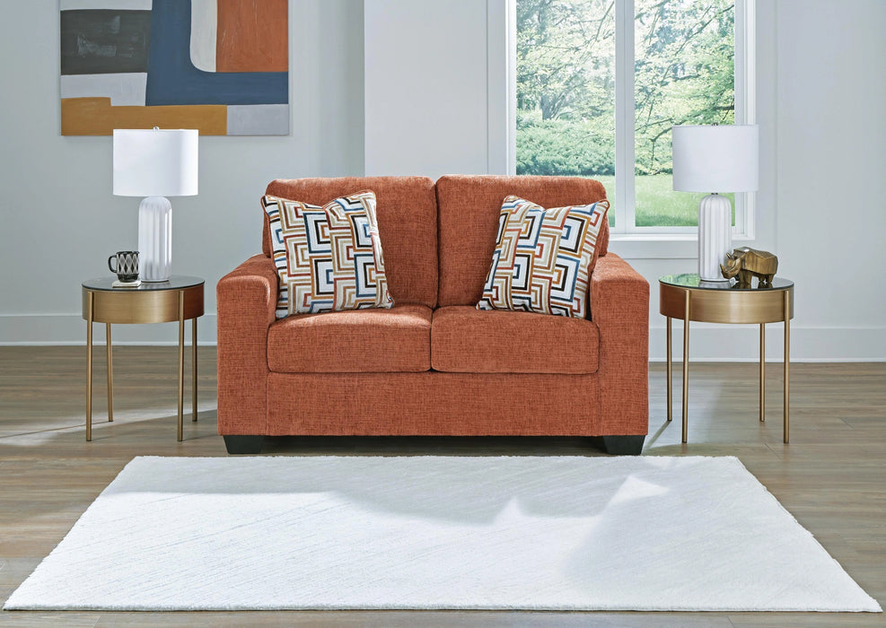 Aviemore Loveseat