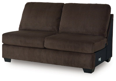 Kimlee Sectional with Double Chaise - Furniture 2 Go- FL