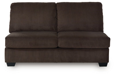 Kimlee Sectional with Double Chaise - Furniture 2 Go- FL