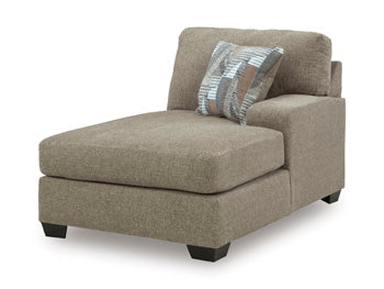 Newellen Sectional with Chaise - Furniture 2 Go- FL