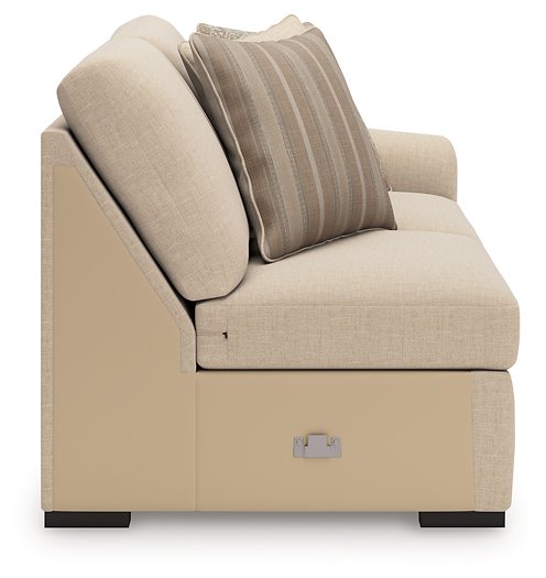 LadyMae Sectional with Chaise - Furniture 2 Go- FL