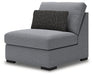 Bealton Sectional - Furniture 2 Go- FL