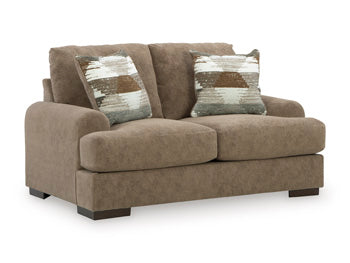 Jayne Park Loveseat - Furniture 2 Go- FL
