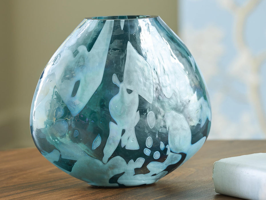 Cartshaw Vase - Furniture 2 Go- FL