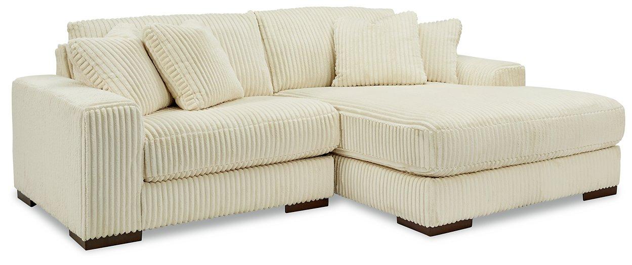 Lindyn Sectional with Chaise - Furniture 2 Go- FL
