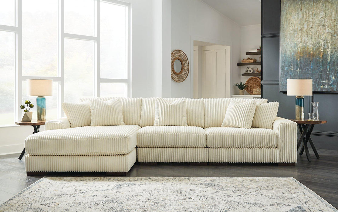 Lindyn Sectional with Chaise - Furniture 2 Go- FL