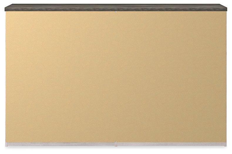 Gerridan Dresser and Mirror - Furniture 2 Go- FL