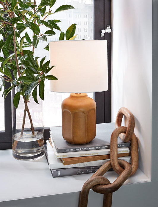 Gierburg Table Lamp