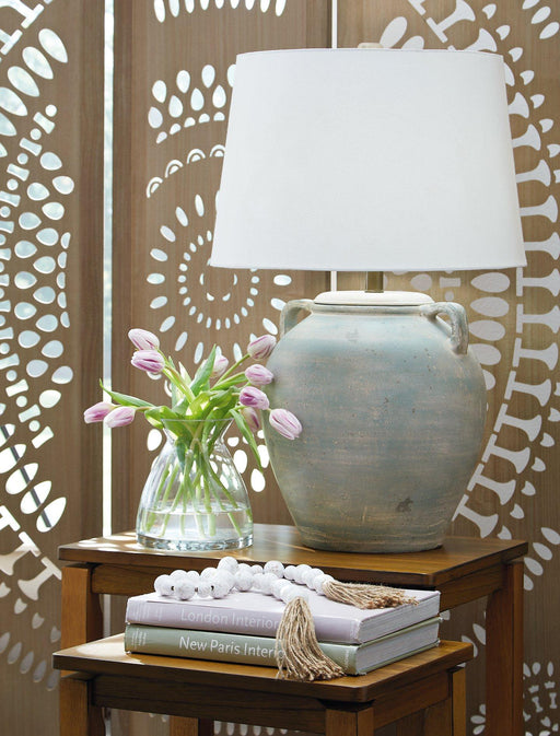 Shawburg Lamp Set - Furniture 2 Go- FL