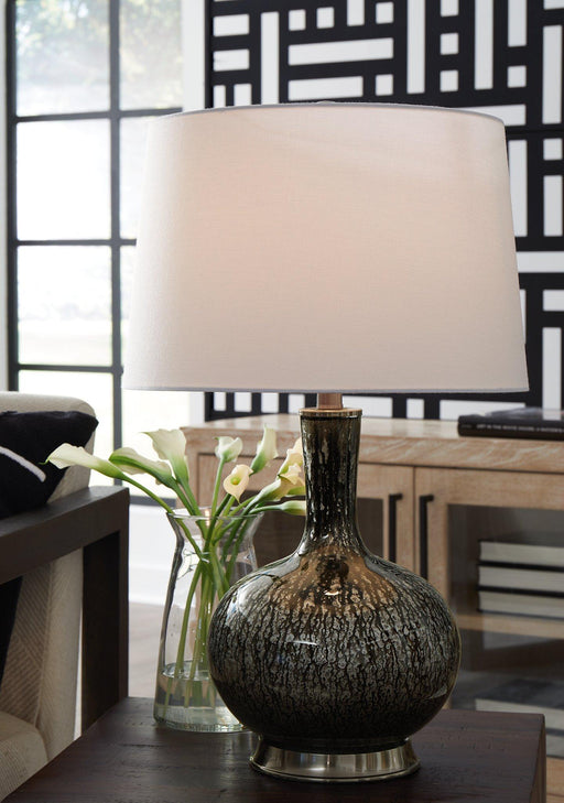 Tenslow Lamp Set - Furniture 2 Go- FL