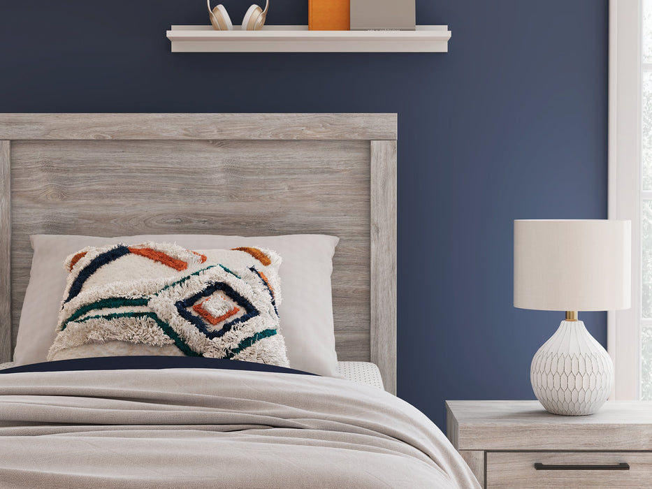 Broachmyn Bed - Furniture 2 Go- FL