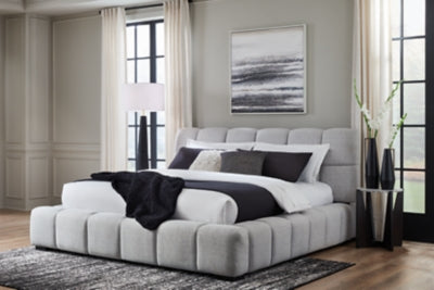 Grendusk Upholstered Bed - Furniture 2 Go- FL