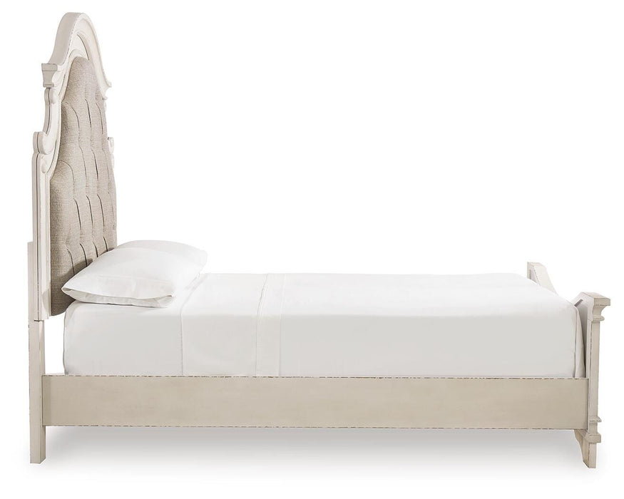 Realyn Upholstered Bed - Furniture 2 Go- FL