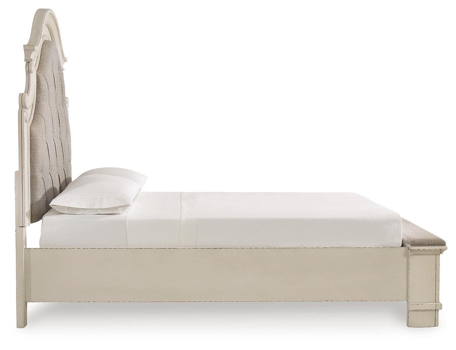 Realyn Upholstered Bed - Furniture 2 Go- FL