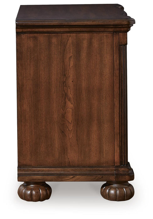 Lavinton Bedroom Set - Furniture 2 Go- FL