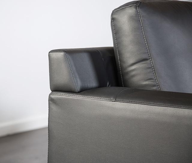 Stordal Sectional, Right Chaise - Furniture 2 Go- FL