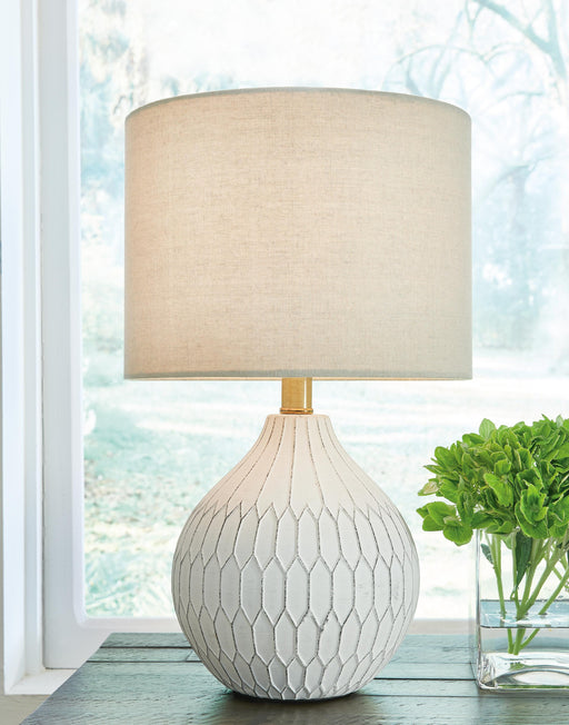 Wardmont Lamp Set - Furniture 2 Go- FL