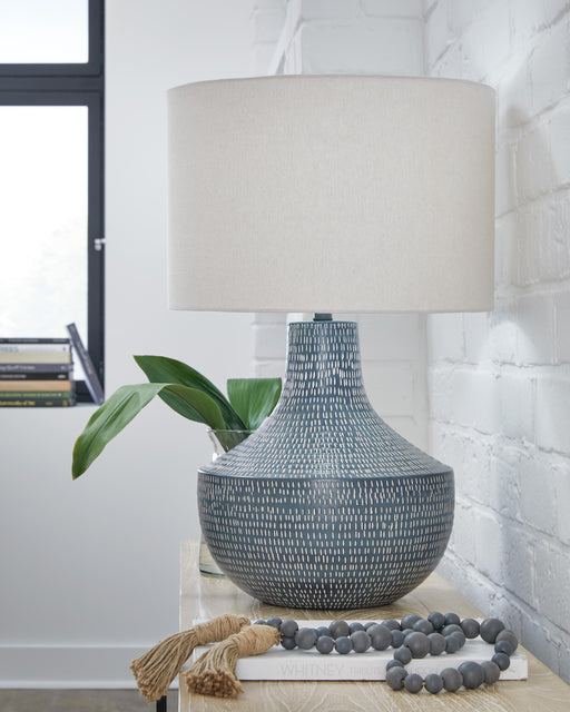 Schylarmont Lamp Set - Furniture 2 Go- FL