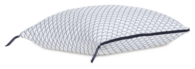 DreamCloudTM Classic / Pillow (Set of 4) - Furniture 2 Go- FL