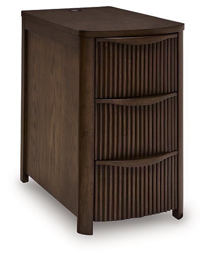 Camdill Chairside End Table - Furniture 2 Go- FL