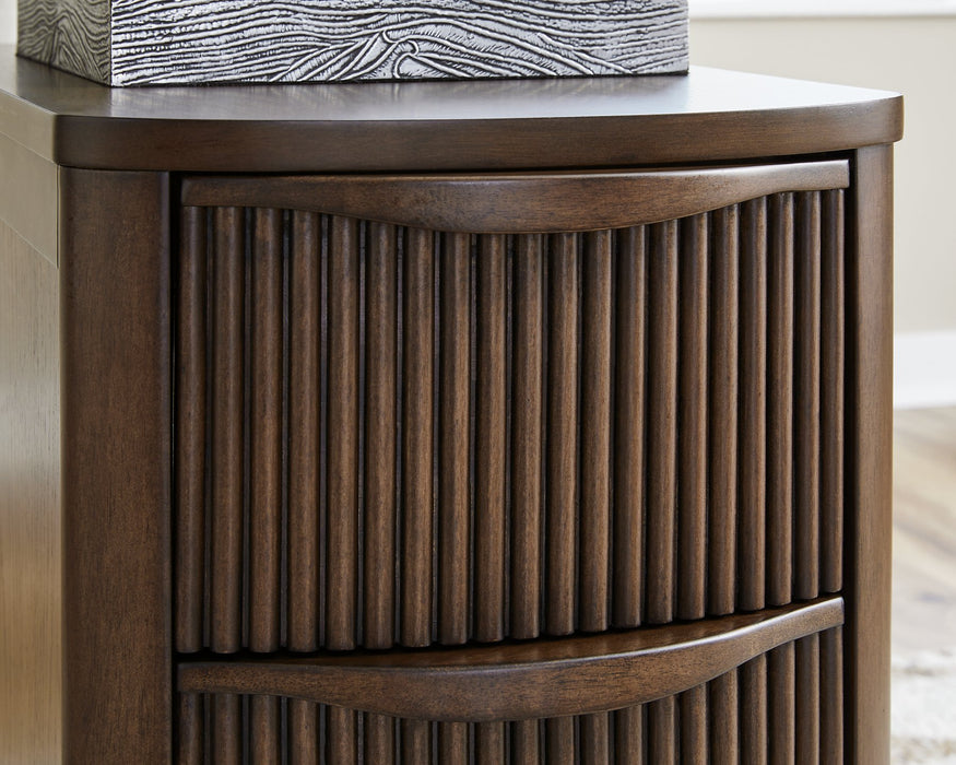 Camdill Chairside End Table - Furniture 2 Go- FL