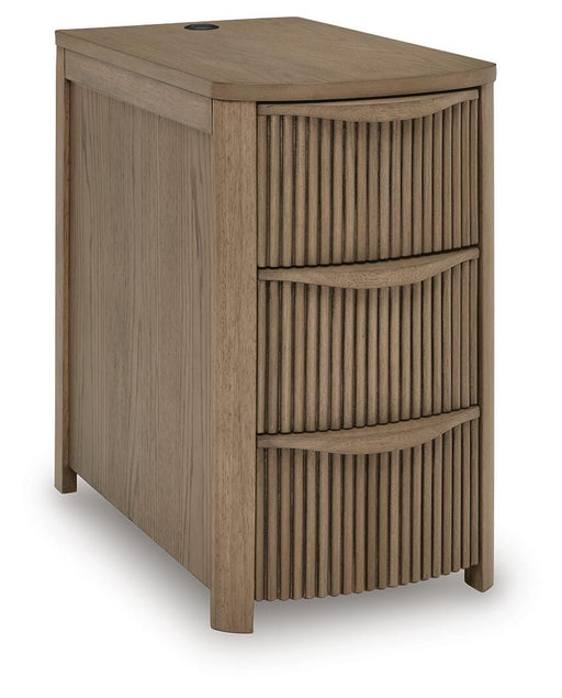 Camdill Chairside End Table - Furniture 2 Go- FL