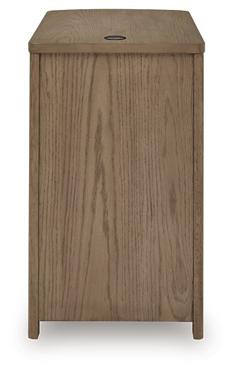 Camdill Chairside End Table - Furniture 2 Go- FL