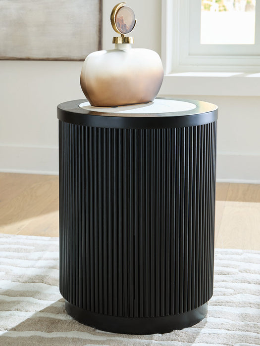 Grayman End Table - Furniture 2 Go- FL